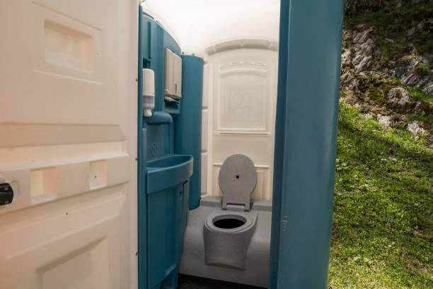 Best Portable restroom solutions  in Coos Bay, OR