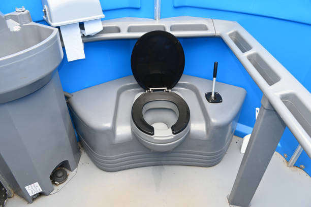 Best Portable toilet rental cost  in Coos Bay, OR